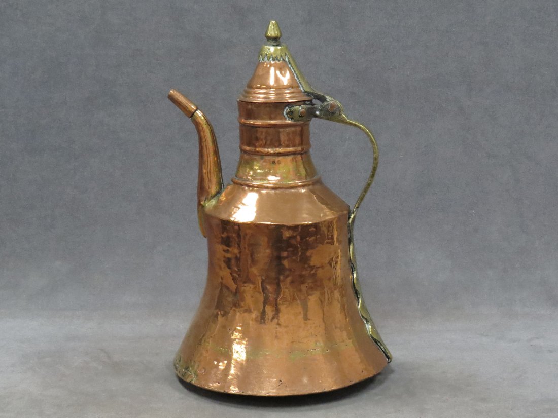 HAMMERED COPPER KETTLE WITH BRASS FITTINGS (1 of 5)