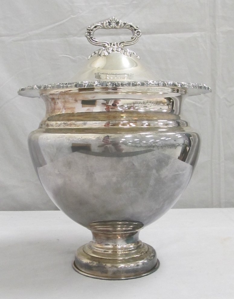 GOLDFEDER SILVER CO. SILVER PLATE TUREEN (1 of 3)