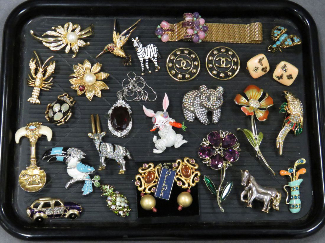 LOT ASSORTED FINE COSTUME JEWELRY INCLUDING CHANEL (1 of 6)
