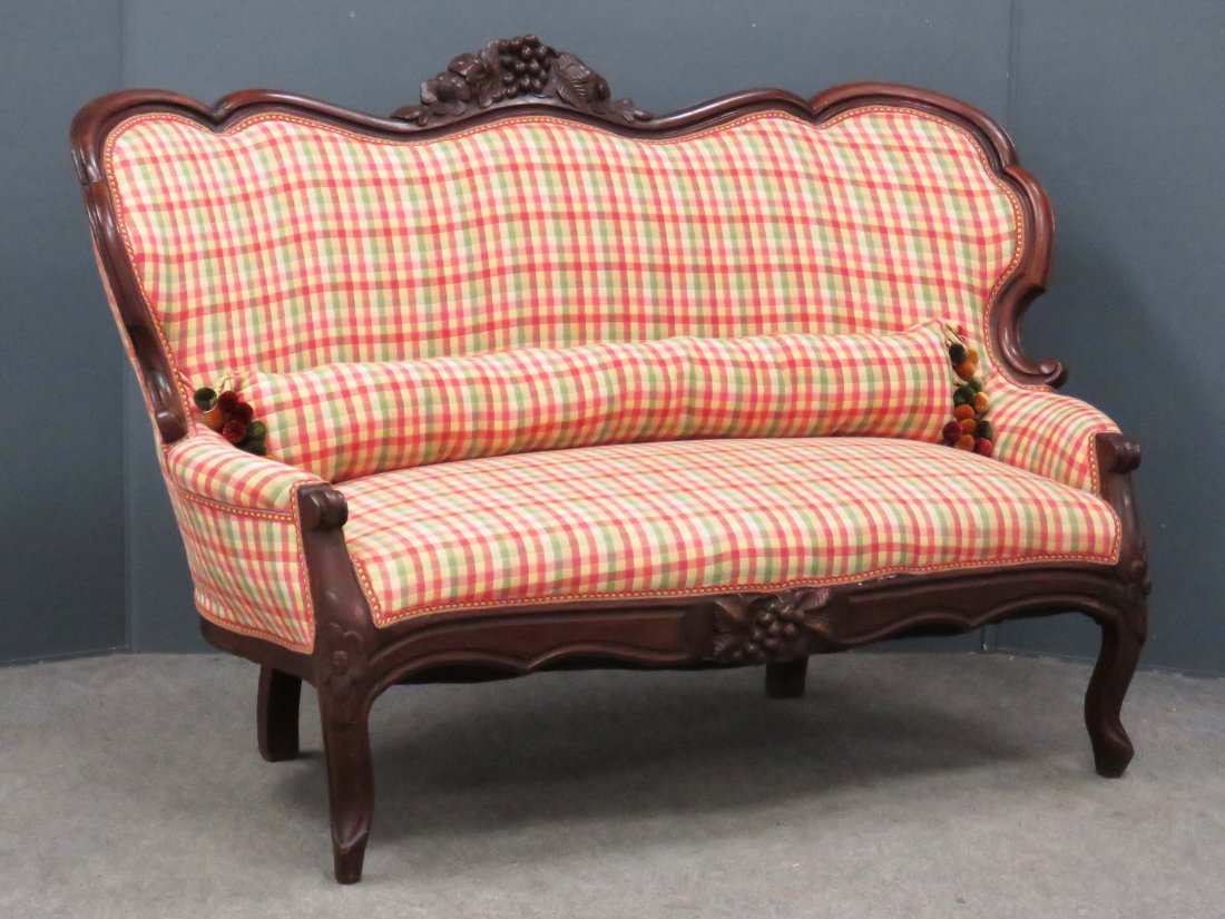 VICTORIAN UPHOLSTERED SETTEE (1 of 6)