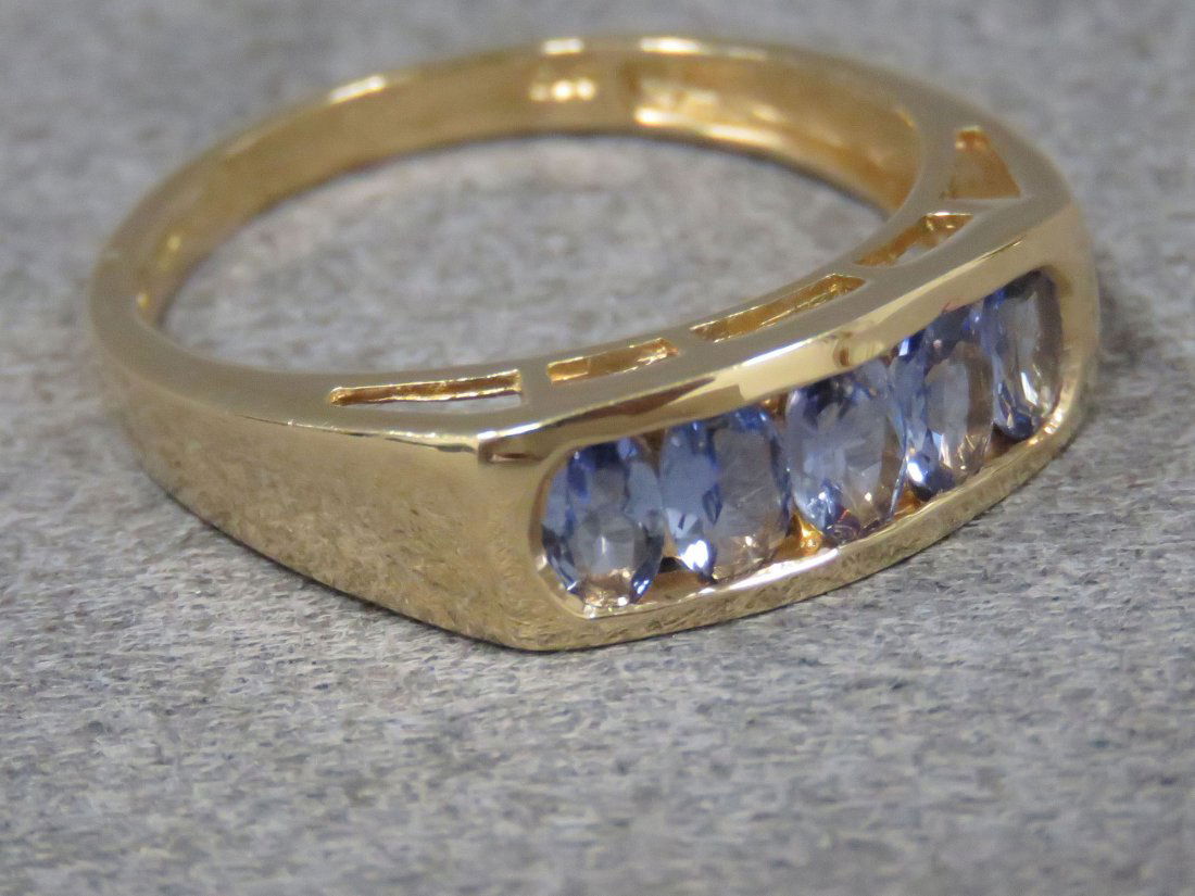 14K YELLOW GOLD TANZANITE RING (1 of 3)