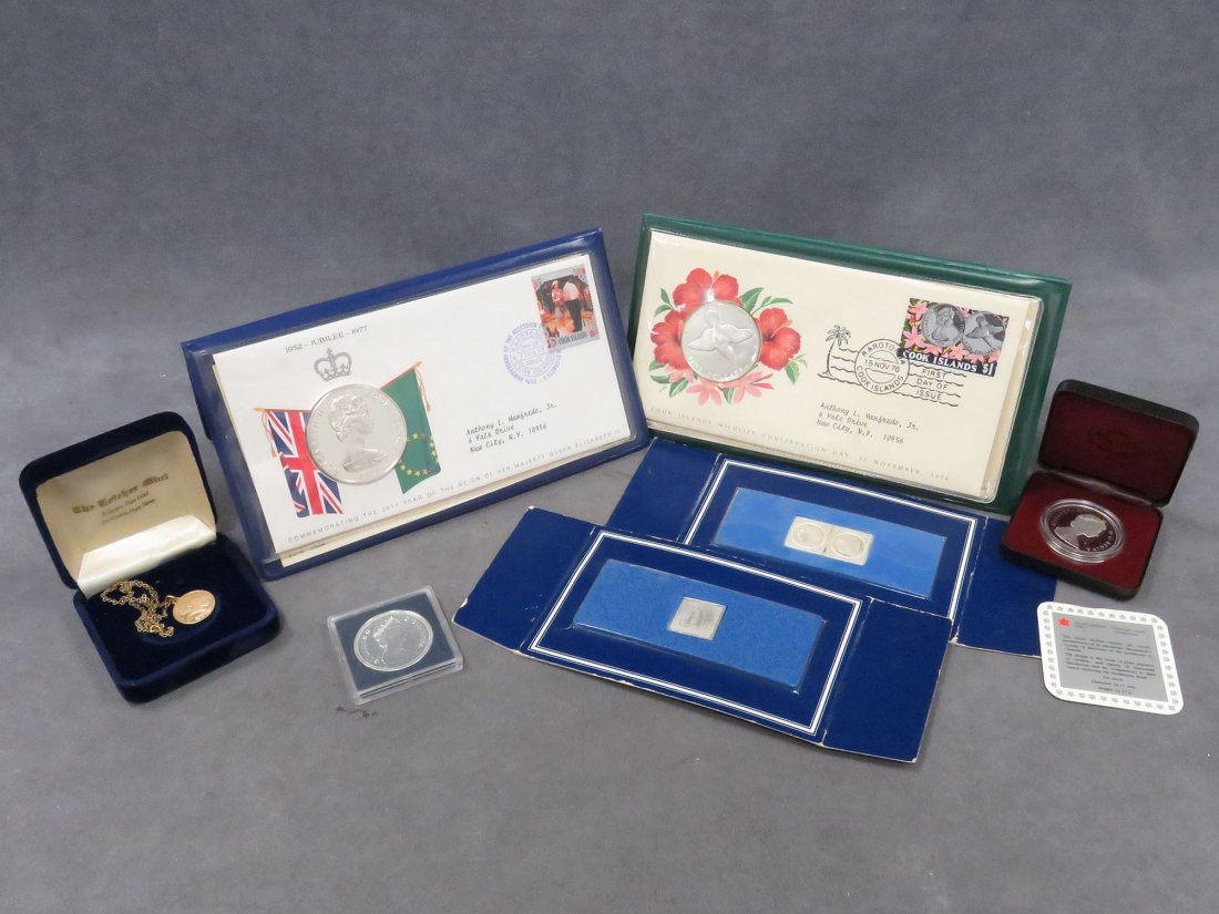 LOT INCLUDING COOK ISLANDS 1977 $25.00 SILVER COIN (1 of 3)