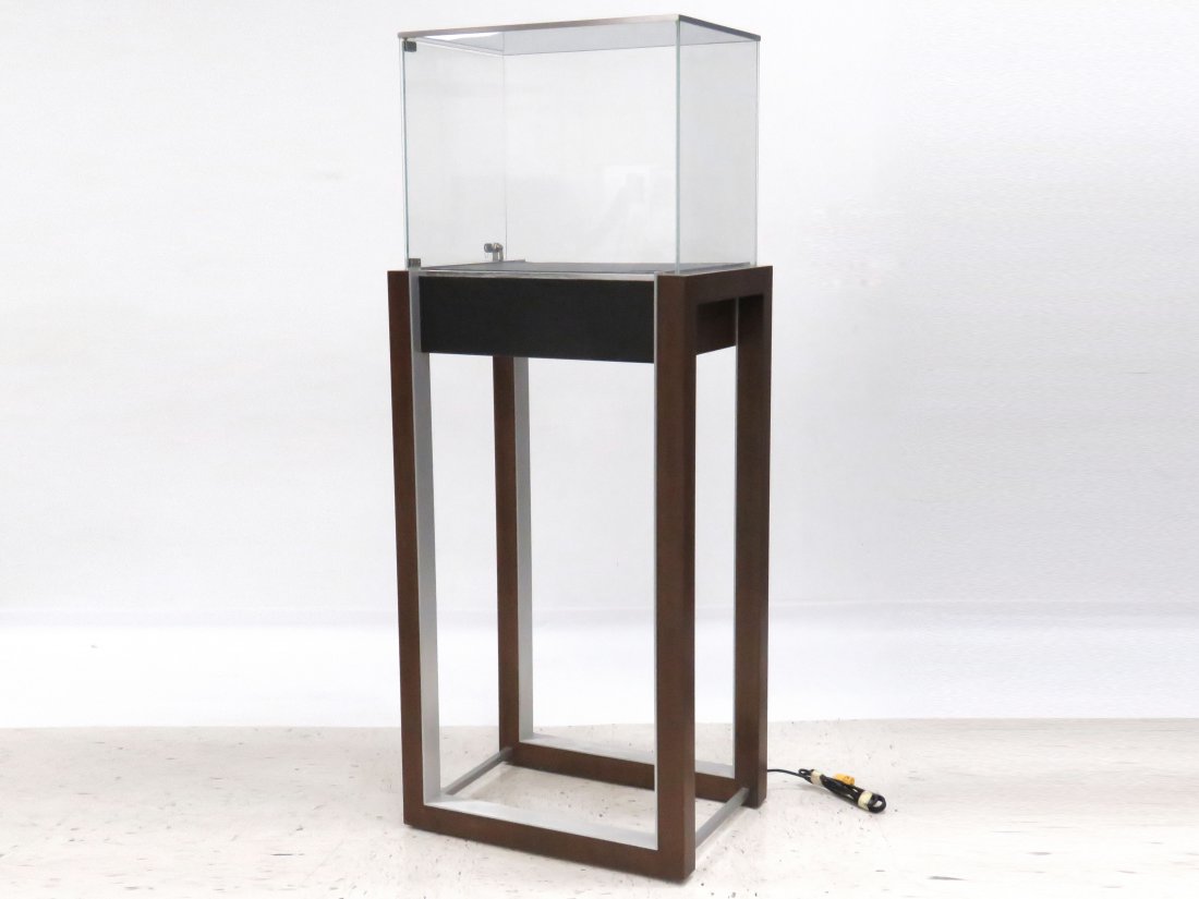 DANIEL ROTH CUSTOM JEWELRY DISPLAY CABINET: CUSTOM JEWELRY DISPLAY CABINET. HEIGHT 70"; TOP 17 1/2 X 25 1/2"