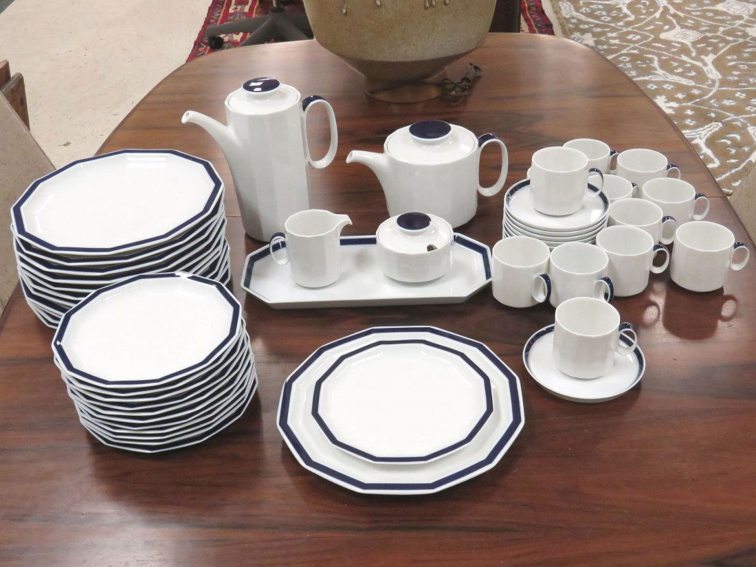 ANNIVERSARY SPECIAL EDITION ROSENTHAL DINNERWARE (1 of 4)