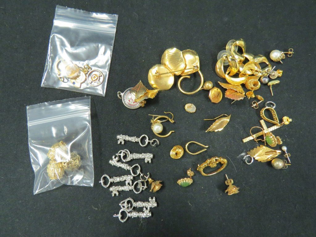LOT ASSORTED JEWELRY AND FINDINGS (1 of 1)