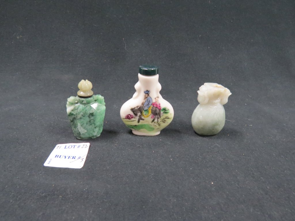 LOT (3) CHINESE SNUFF BOTTLES INCLUDING JADE (1 of 1)