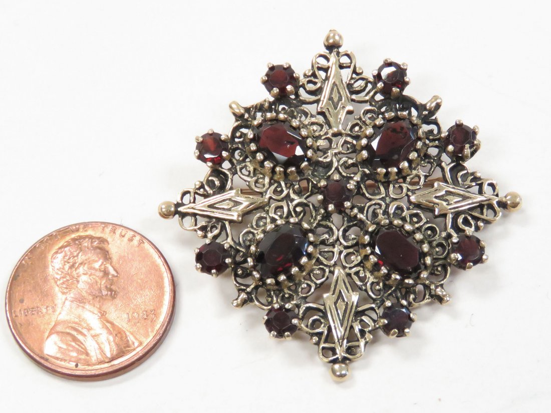 14K YELLOW GOLD GARNET BROOCH (1 of 4)