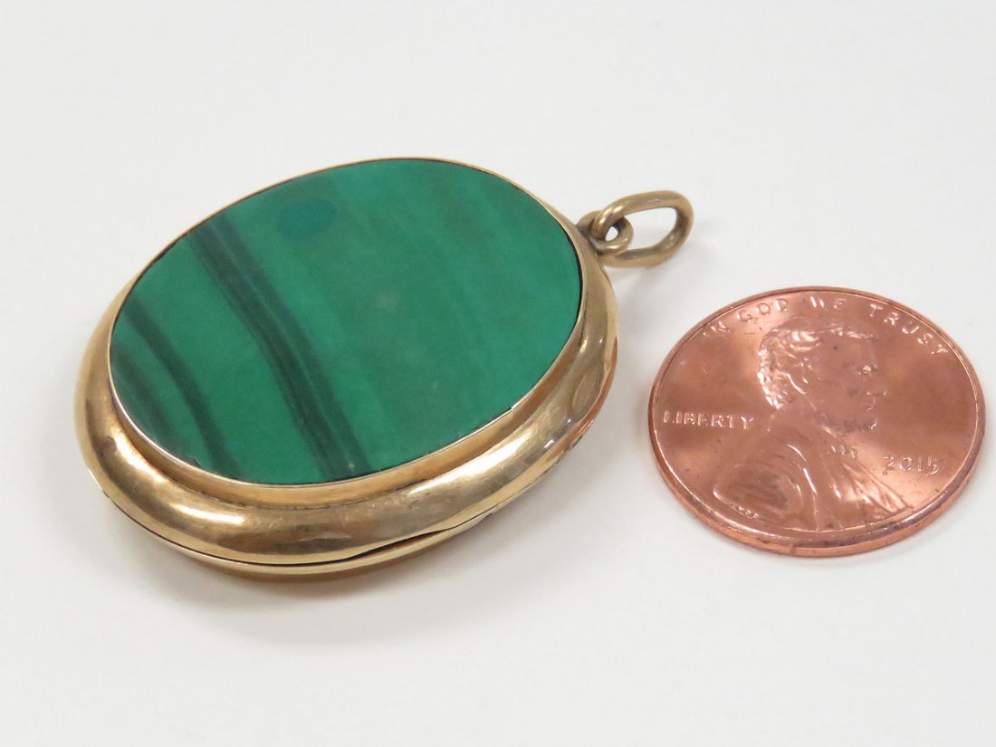 VICTORIAN RUSSIAN YELLOW GOLD MALACHITE LOCKET (1 of 3)
