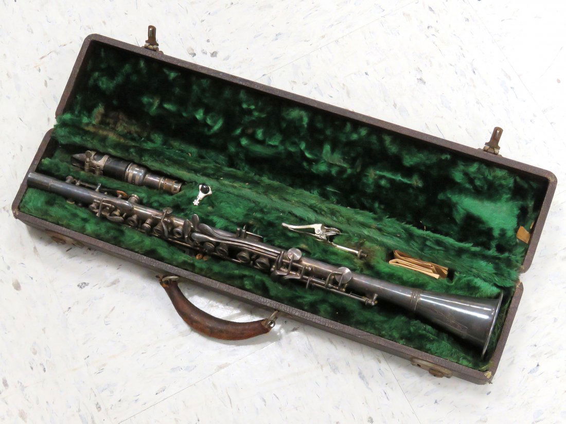 GLADIATOR SILVER CLARINET, C.1950'S WITH HARD CASE (1 of 1)