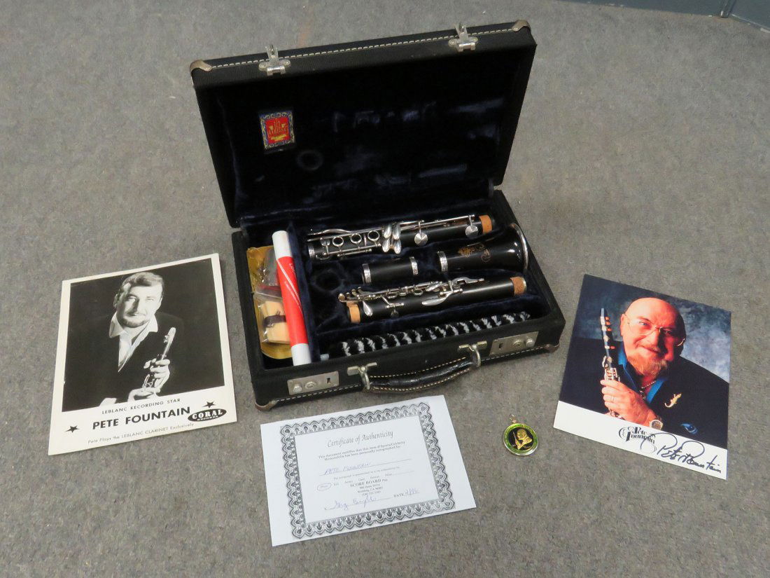 LE BLANC, PARIS PETE FOUNTAIN MODEL WOOD CLARINET (1 of 9)