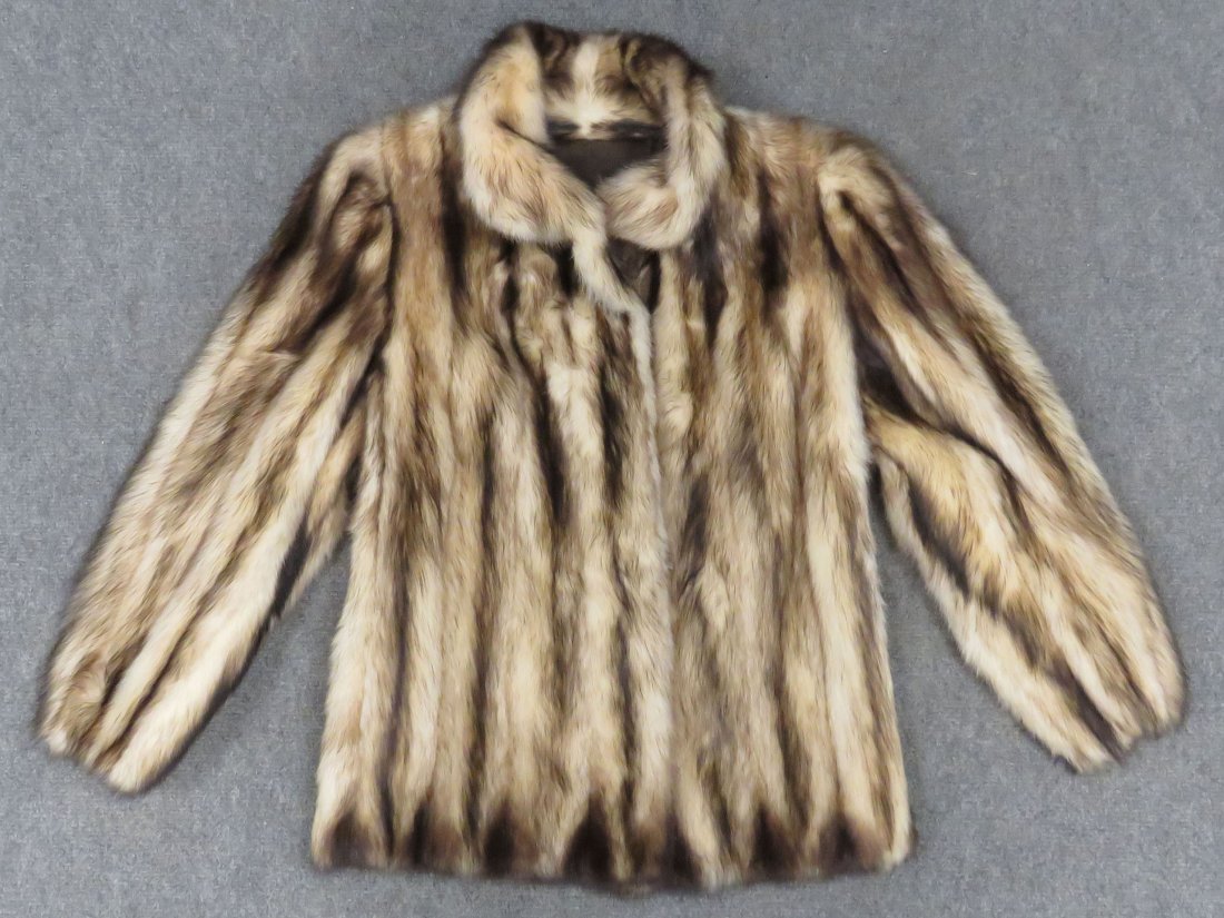 FUR JACKET, CHRISTIE BROS: FUR JACKET, CHRISTIE BROS. SIZE (8) (PETITE)