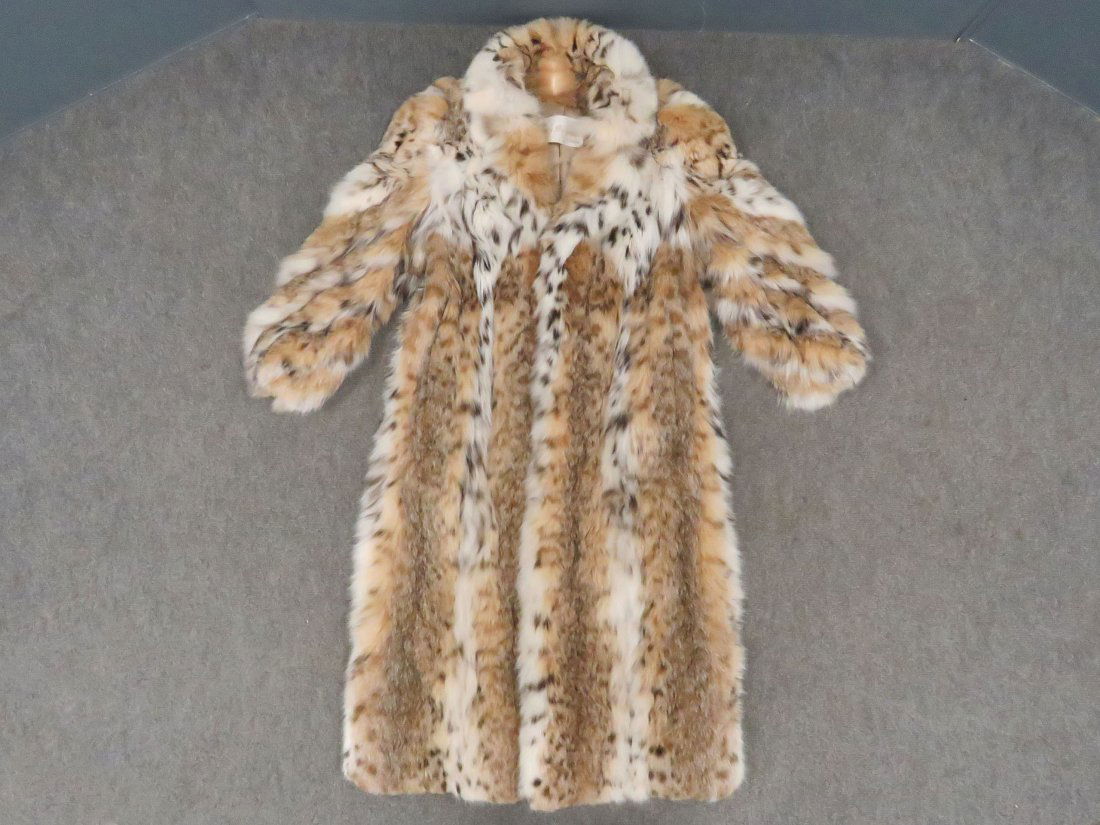 LYNX FUR COAT, CHRISTIE BROS (1 of 3)
