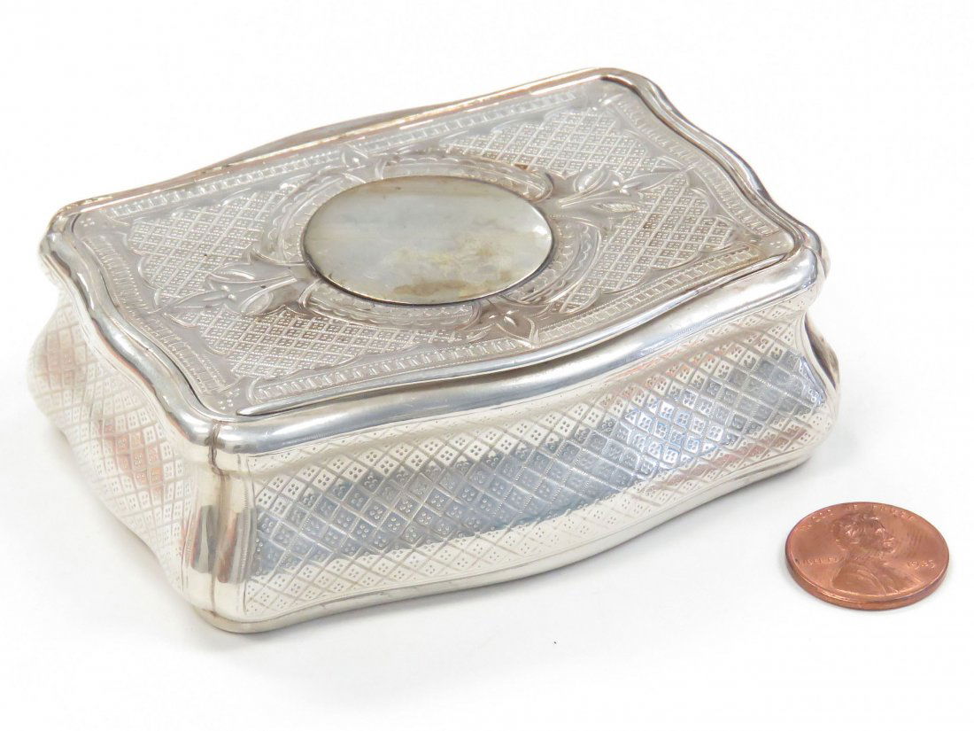 GERMAN 800 SILVER ENGRAVED BOX (1 of 5)