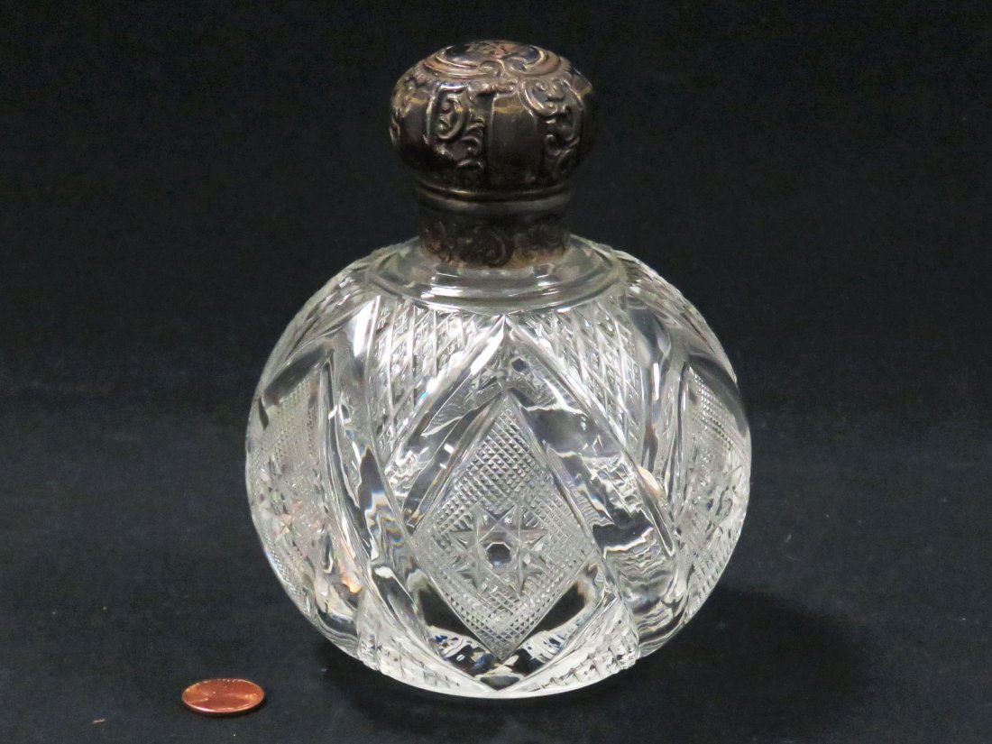 ENGLISH CUT CRYSTAL AND STERLING CAPPED COLOGNE: ENGLISH CUT CRYSTAL AND STERLING CAPPED COLOGNE BOTTLE, 19/20TH CENTURY. HEIGHT 6"