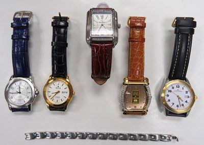 LOT (6) INCLUDING (5) ASSORTED STAINLESS WATCH: LOT (6) INCLUDING (5) ASSORTED STAINLESS WRISTWATCHES INCLUDING LUCIEN PICARD, CROTON, JACQUES LEMANS AND STAINLESS BRACELET