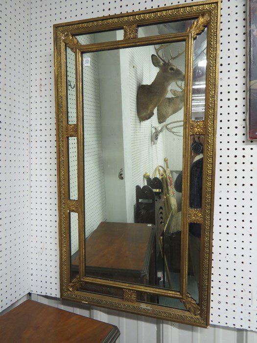 VENETIAN STYLE CARVED AND GILT FRAMED MIRROR (1 of 2)