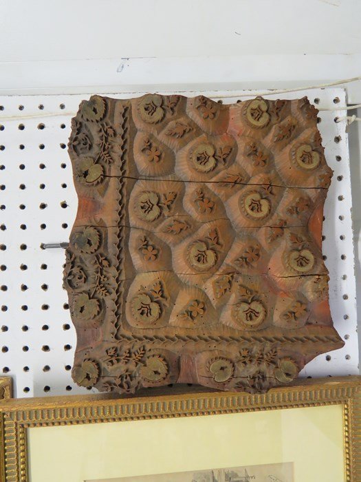 INDIAN CARVED WOOD FABRIC PRINT BLOCK (1 of 2)