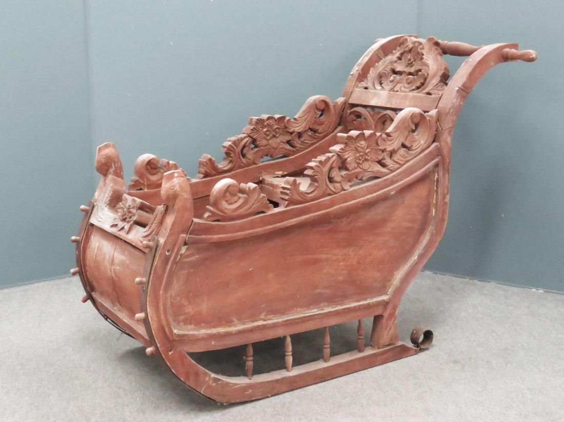 RUSSIAN/UKRAINE CARVED CHILDREN'S SLEIGH (1 of 4)