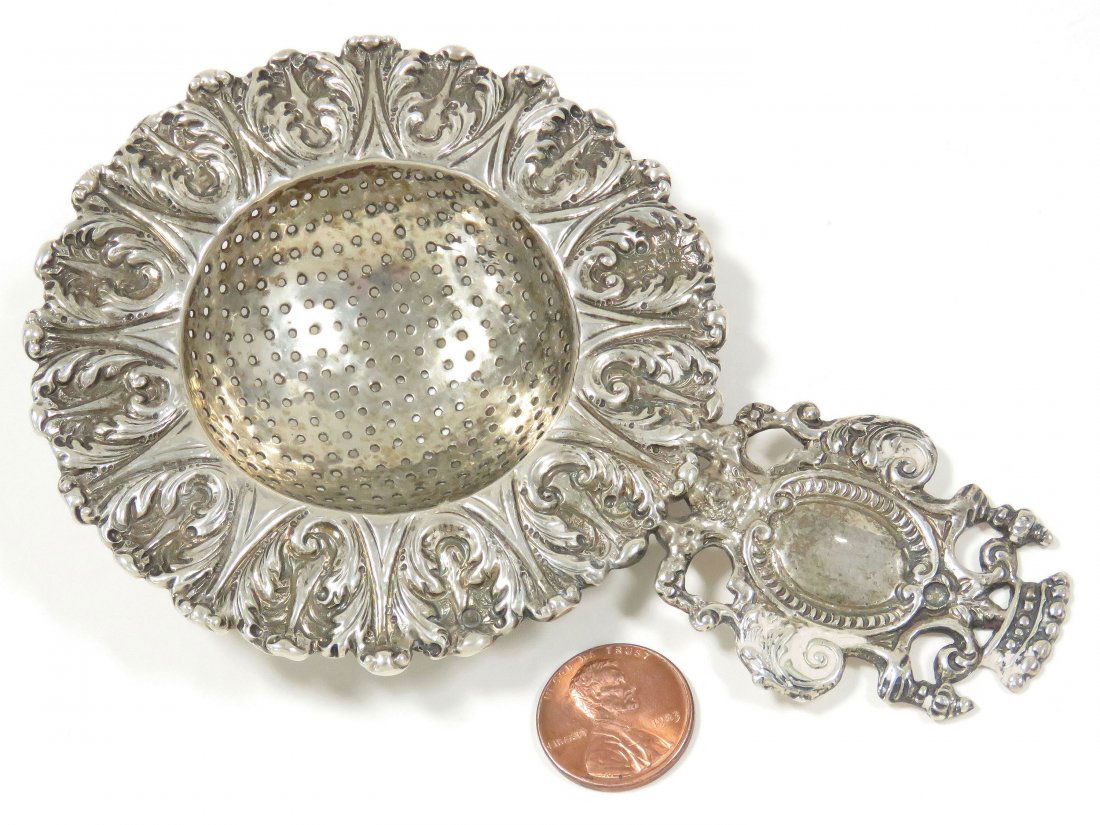 ANTIQUE STERLING SILVER TEA STRAINER (1 of 2)