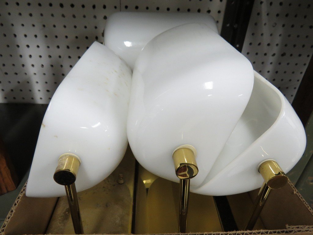 LOT (5) NESSEN DESIGNER MODERN BRASS/GLASS WALL SCONCE (1 of 4)