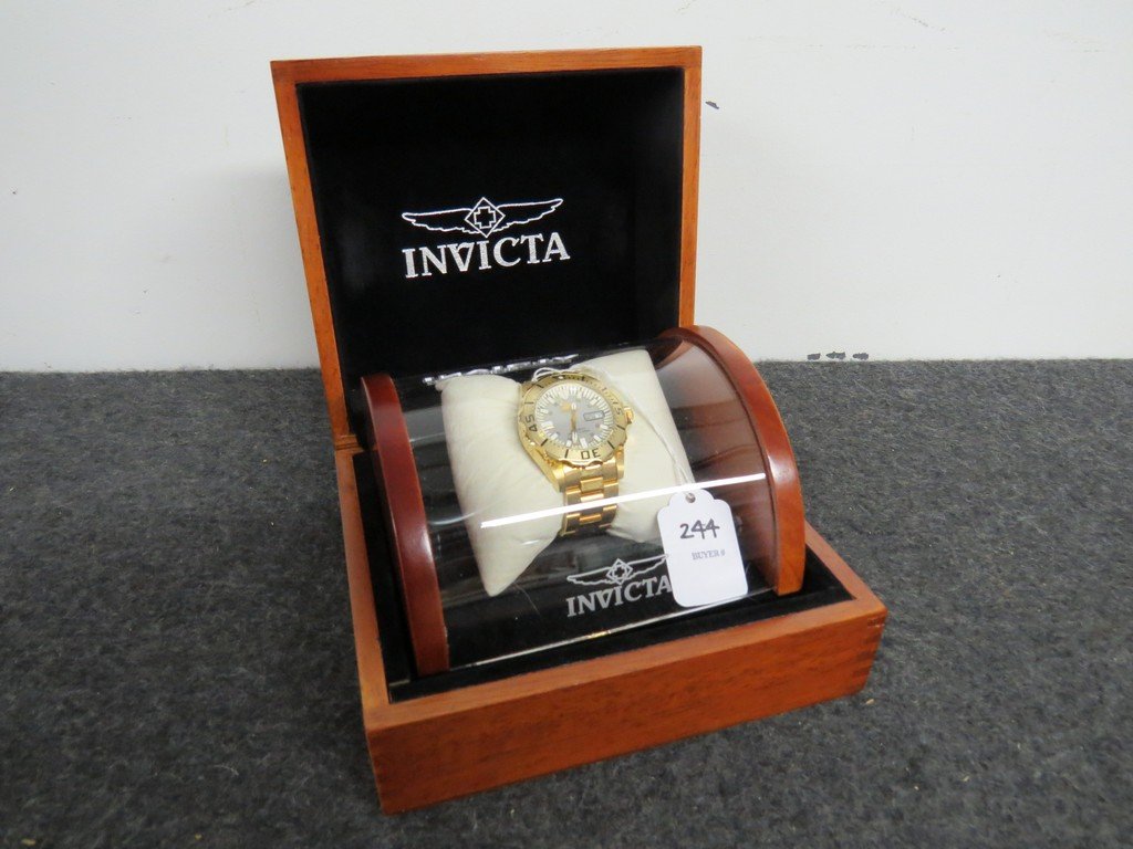 INVICTA GILT STAINLESS #2690 AUTOMATIC 21-JEWEL (1 of 2)