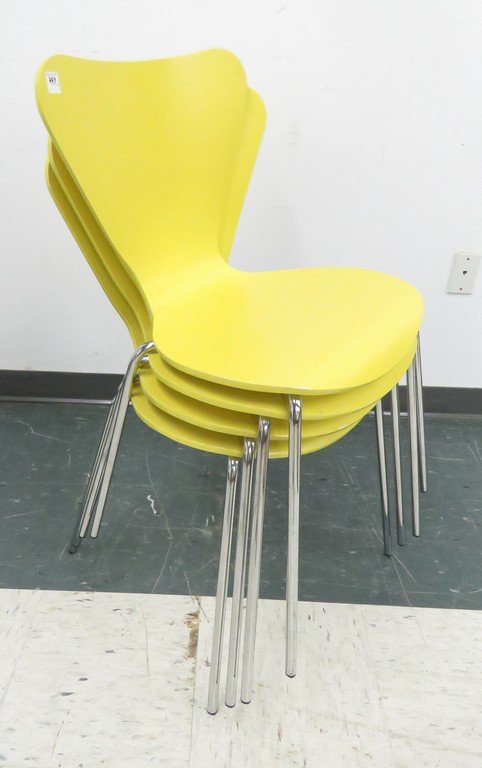 SET (4) MID-CENTURY FRITZ HANSEN DESIGN STACKING CHAIRS (1 of 3)
