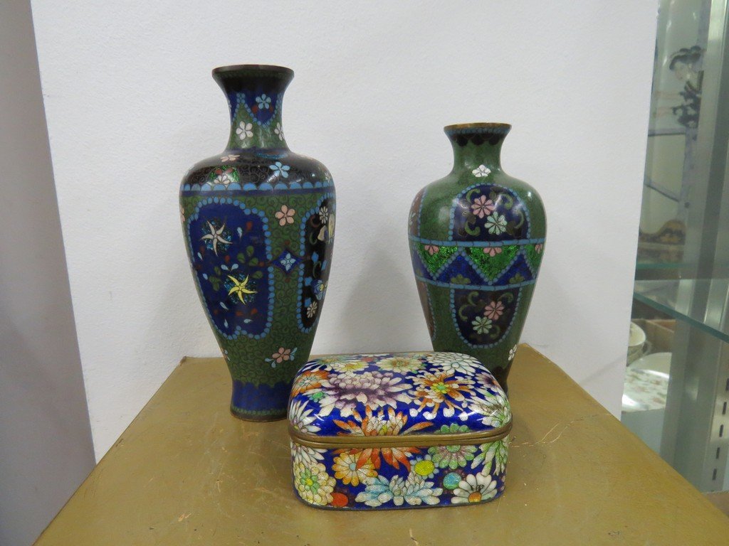 LOT (3) CHINESE CLOISONNE INCLUDING (2) VASES, HEIGHT (1 of 4)