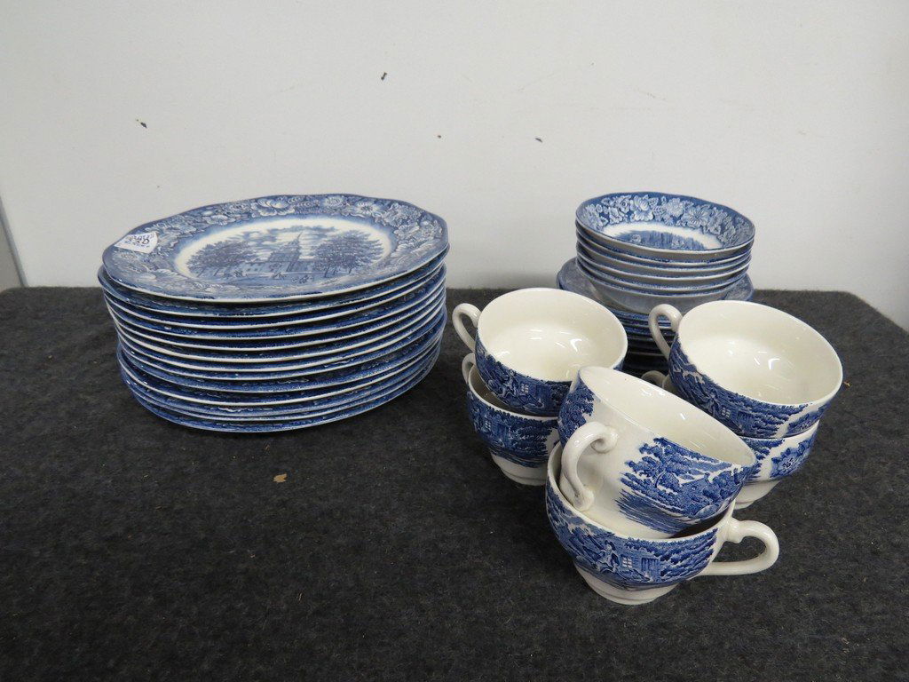 LIBERTY BLUE DECORATED PORCELAIN DINNERWARE (37) (1 of 4)