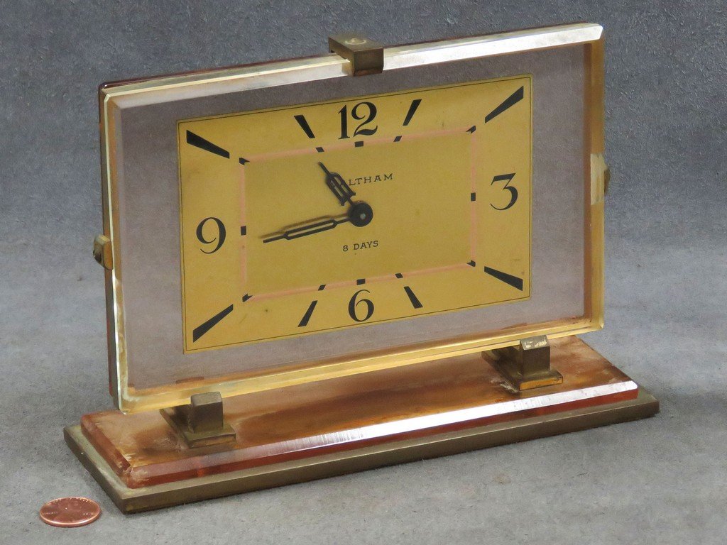 RETRO WALTHAM 8-DAY DESK CLOCK. HEIGHT 5 3/7"; WIDTH 7 (1 of 2)