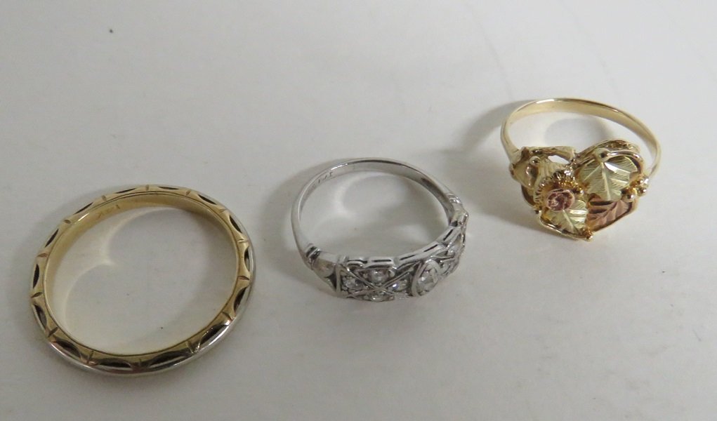 LOT (3) 14K GOLD & PLATINUM RINGS TWT 7.55 GRAMS (1 of 2)