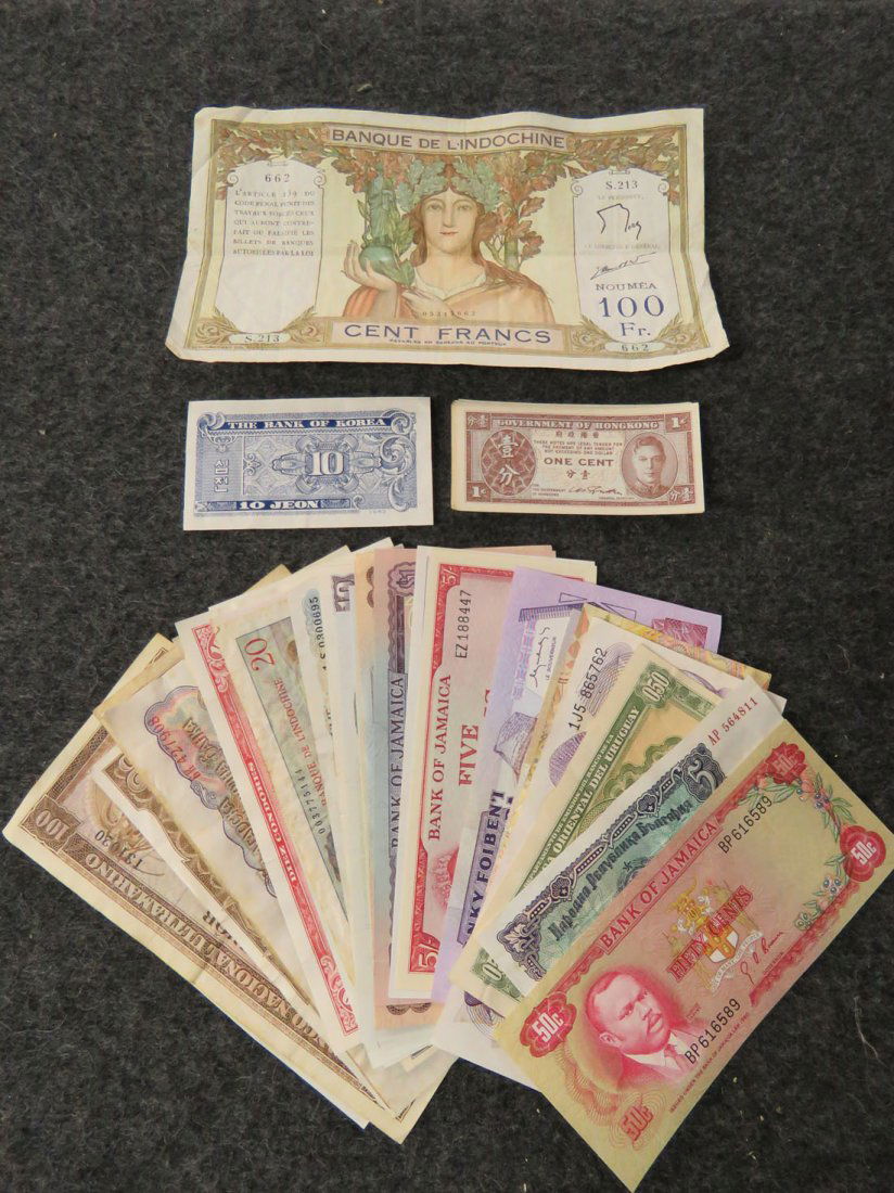 LOT ASSORTED FOREIGN CURRENCY (1 of 9)