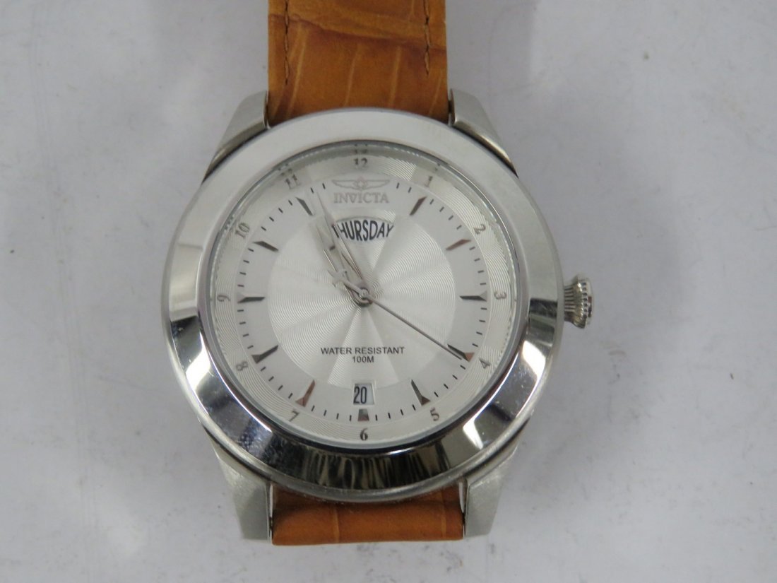 INVICTA STAINLESS, (2562) 21-JEWEL WRISTWATCH WITH: INVICTA STAINLESS, (2562) 21-JEWEL WRISTWATCH WITH LEATHER BAND