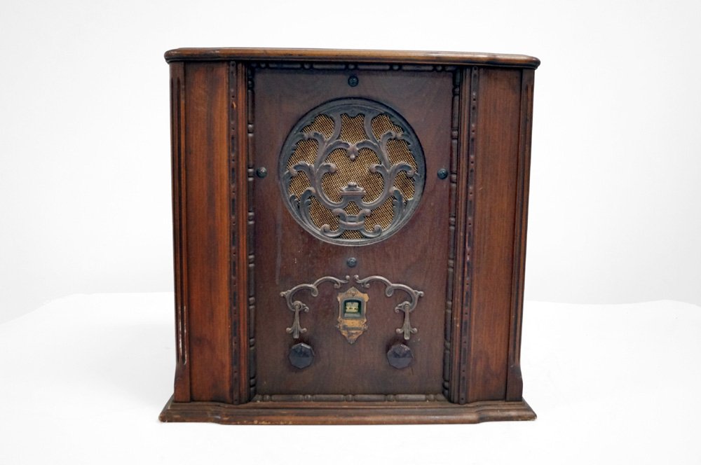 SPARTON (SPARTES-WITHINGTON CO), MODEL 400 "JUNIOR" (1 of 3)