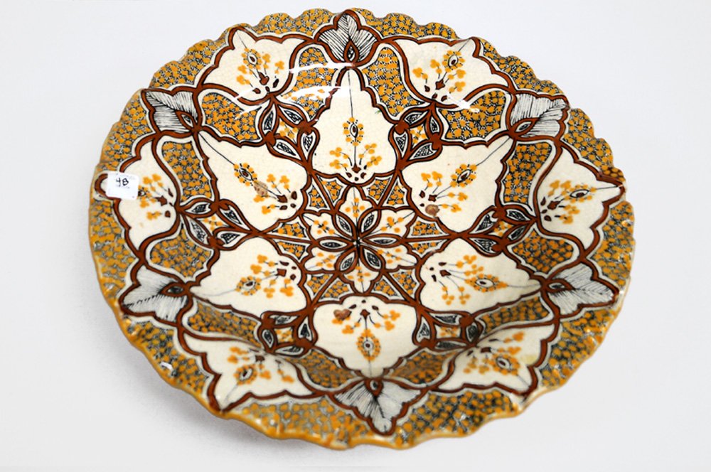 HISPANO MORESQUE FAIENCE GLAZE CHARGER. DIAMETER 18": HISPANO MORESQUE FAIENCE GLAZE CHARGER. DIAMETER 18"