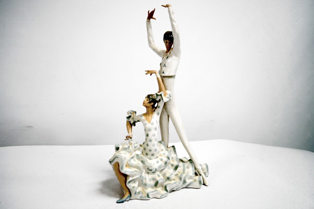 LLADRO PORCELAIN FIGURE, "FLAMENCO DANCERS", #4519. (1 of 2)
