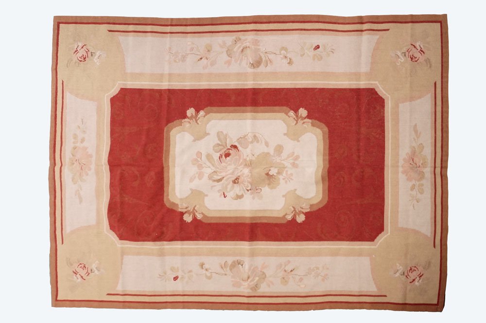 AUBUSSON NEEDLEPOINT RUG. 4' X 6'2" (1 of 3)