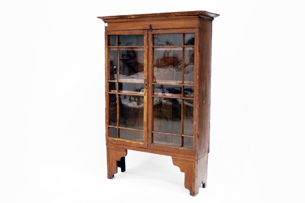 COUNTRY CHIPPENDALE GRAIN PAINTED CABINET WITH GLAZED (1 of 6)