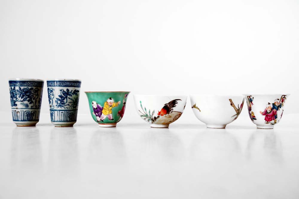 LOT (6) ASSORTED CHINESE DECORATED PORCELAIN CUPS. (1 of 4)