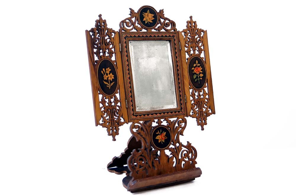 ITALIAN VICTORIAN JIG SAW CUT OLIVE WOOD INLAID FOLDING (1 of 3)