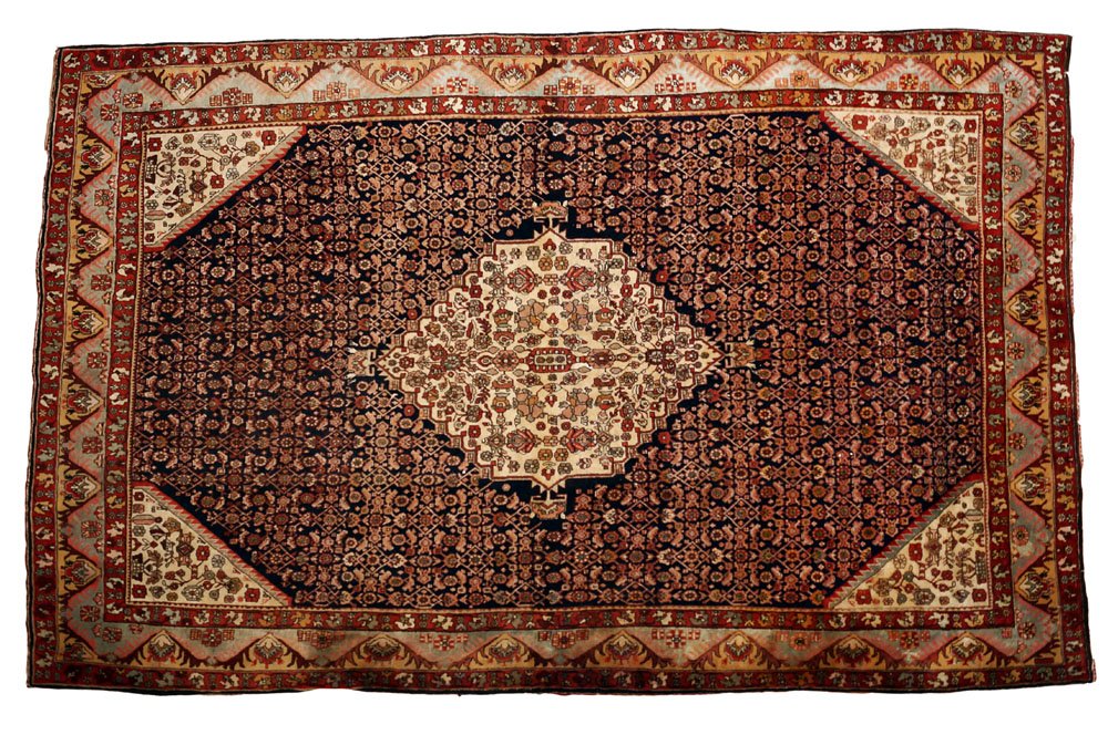 ANTIQUE FERAGHAN CARPET. 8'5" X 11' (1 of 3)