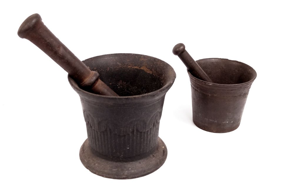 LOT (2) CAST IRON MORTAR AND PESTLE, 17/18TH CENTURY. (1 of 1)