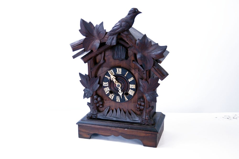 GERMAN BLACK FOREST CARVED CUCKOO SHELF CLOCK. HEIGHT (1 of 2)