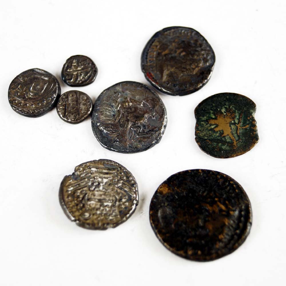 LOT (8) ASSORTED ROMAN IMPERIAL SILVER AND BRONZE (1 of 2)
