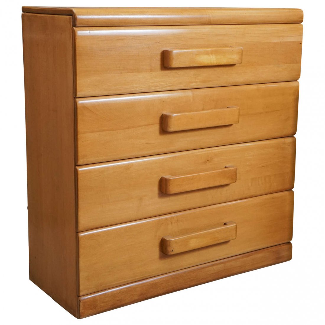 RUSSEL WRIGHT MAPLE CHEST OF DRAWERS, CONANT & BALL.: RUSSEL WRIGHT MAPLE CHEST OF DRAWERS, CONANT & BALL. HEIGHT 38"; WIDTH 36"