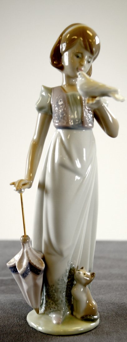 LLADRO PORCELAIN FIGURE, "SUMMER SONG", #7611. HEIGHT (1 of 2)