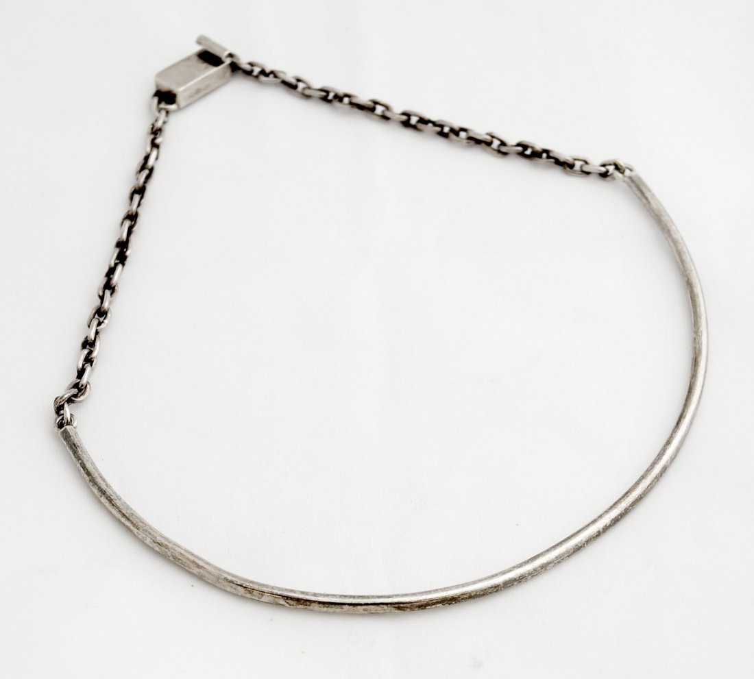 MEXICAN TAXCO STERLING CHOKER, SIGNED AJ WITH EAGLE 3.: MEXICAN TAXCO STERLING CHOKER, SIGNED AJ WITH EAGLE 3. LENGTH 5", WIDTH 4 3/4"; GROSS WEIGHT 0.74 OZT