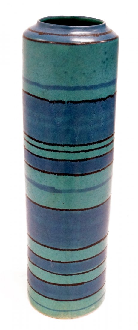 FONG CHOW (B.1923), GLIDDEN POTTERY AND GLAZED: FONG CHOW (B.1923), GLIDDEN POTTERY AND GLAZED STONEWARE VASE GULFSTREAM/ALFRED, NY, SIGNED, 1950'S, HEIGHT 15 1/2"