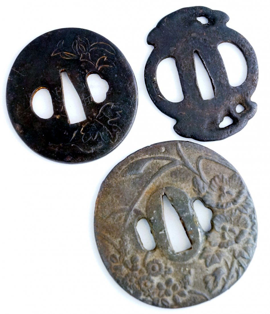 LOT (3) JAPANESE TETSU (IRON TSUBAS INCLUDING (1): LOT (3) JAPANESE TETSU (IRON TSUBAS INCLUDING (1) SIGNED, BUSHU JU TADAYKI, EDO, 2 5/8 X 2 3/4"; (1) SUKASHI, EDO, 2 7/8 X 2 1/4"; (1) EDO, 3 1/4 X 3 1/8"