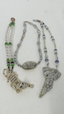 LOT (3) COSTUME FASHION DESIGN NECKLACE/PENDANT WITH (1 of 2)