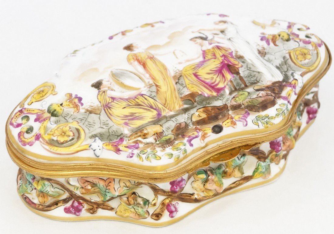 CAPO DI MONTE DECORATED PORCELAIN COVERED BOX WITH (1 of 3)
